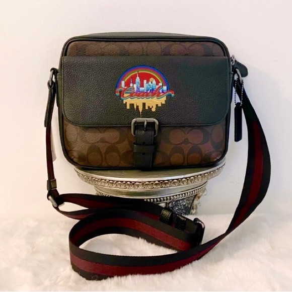 Unisex Coach Hudson Crossbody In Signature Canvas With Rainbow Patch - Picture 4 of 11